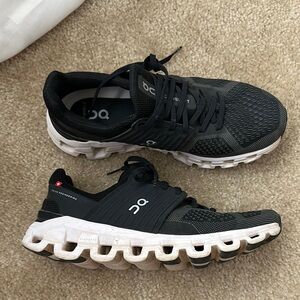 On Running Women's Shoes - Black and White